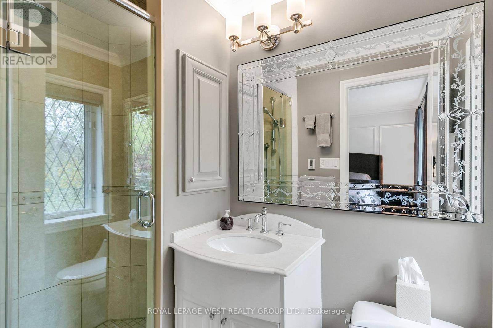 14 Dunedin Drive, Toronto, Ontario  M8X 2K5 - Photo 32 - W12380190