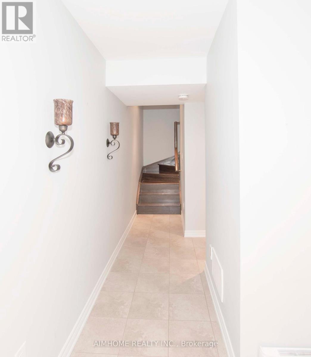37 - 2435 Greenwich Drive, Oakville, Ontario  L6M 0S4 - Photo 2 - W12380196