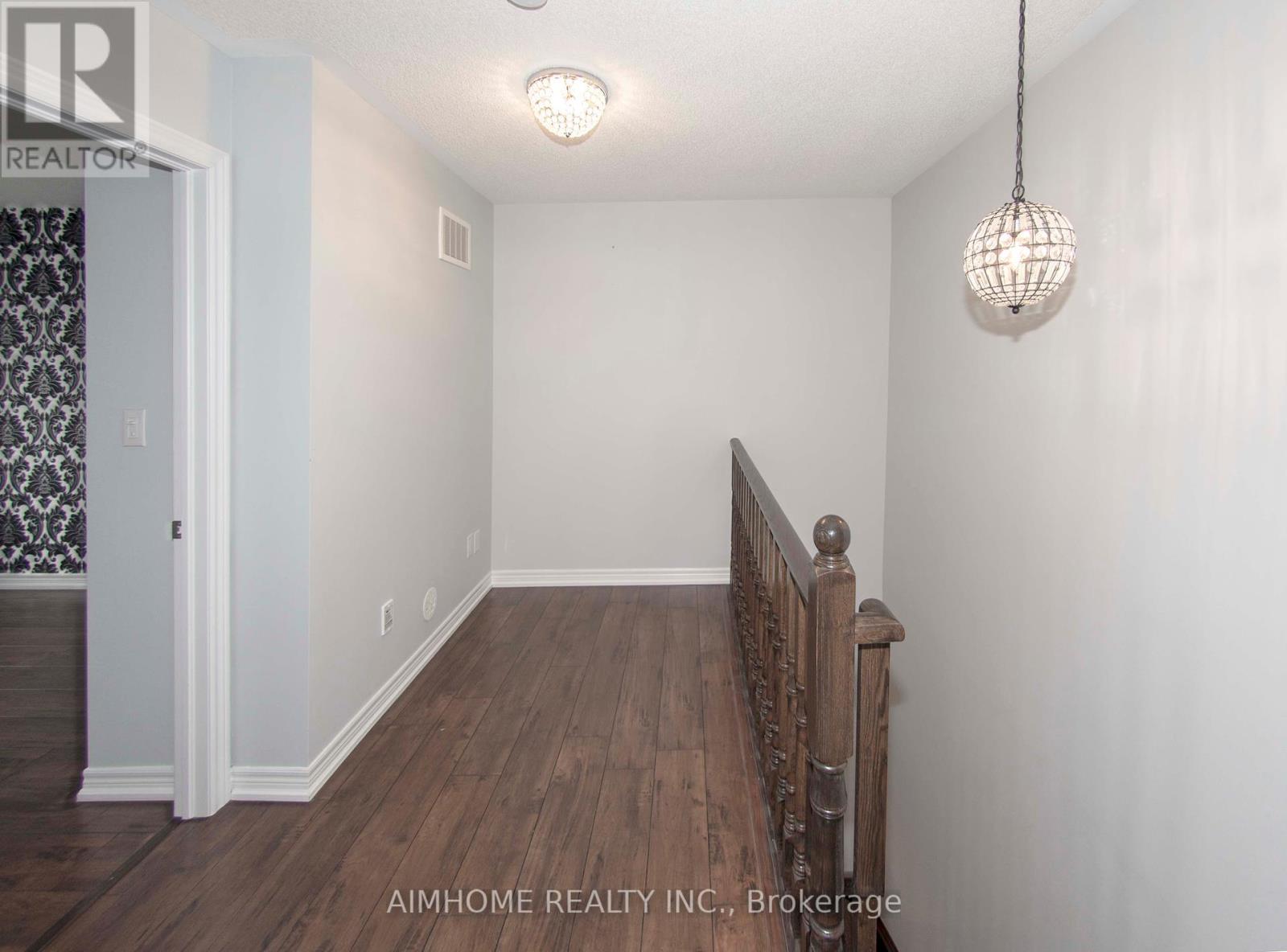 37 - 2435 Greenwich Drive, Oakville, Ontario  L6M 0S4 - Photo 6 - W12380196