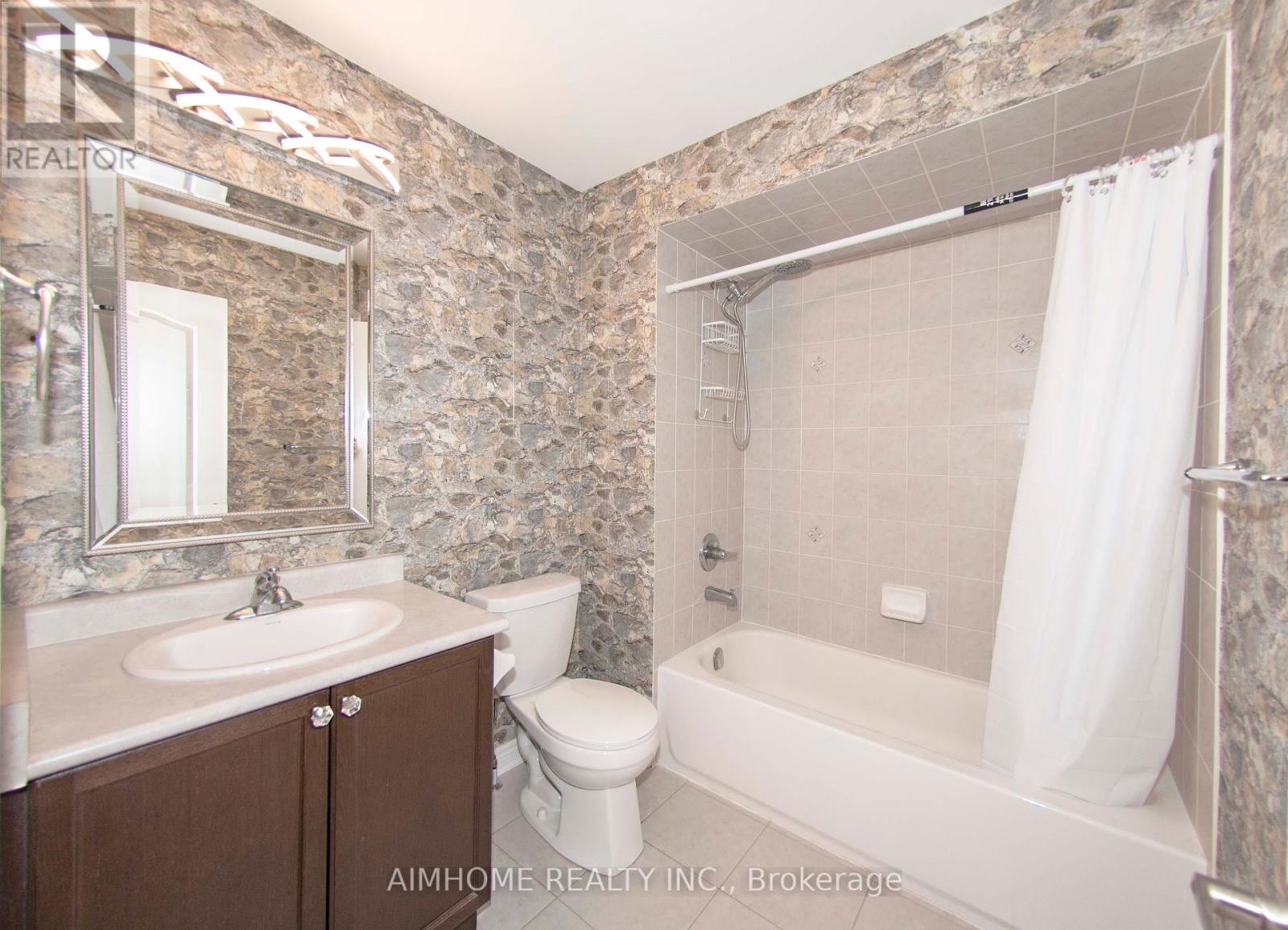 37 - 2435 Greenwich Drive, Oakville, Ontario  L6M 0S4 - Photo 9 - W12380196