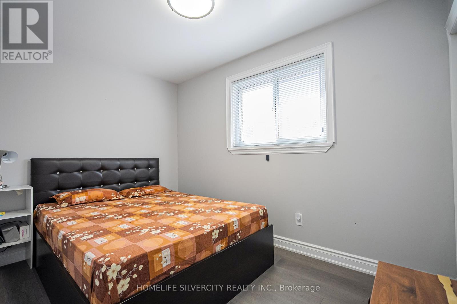 72 Brookland Drive, Brampton (Avondale), Ontario  L6T 2M5 - Photo 15 - W12380200