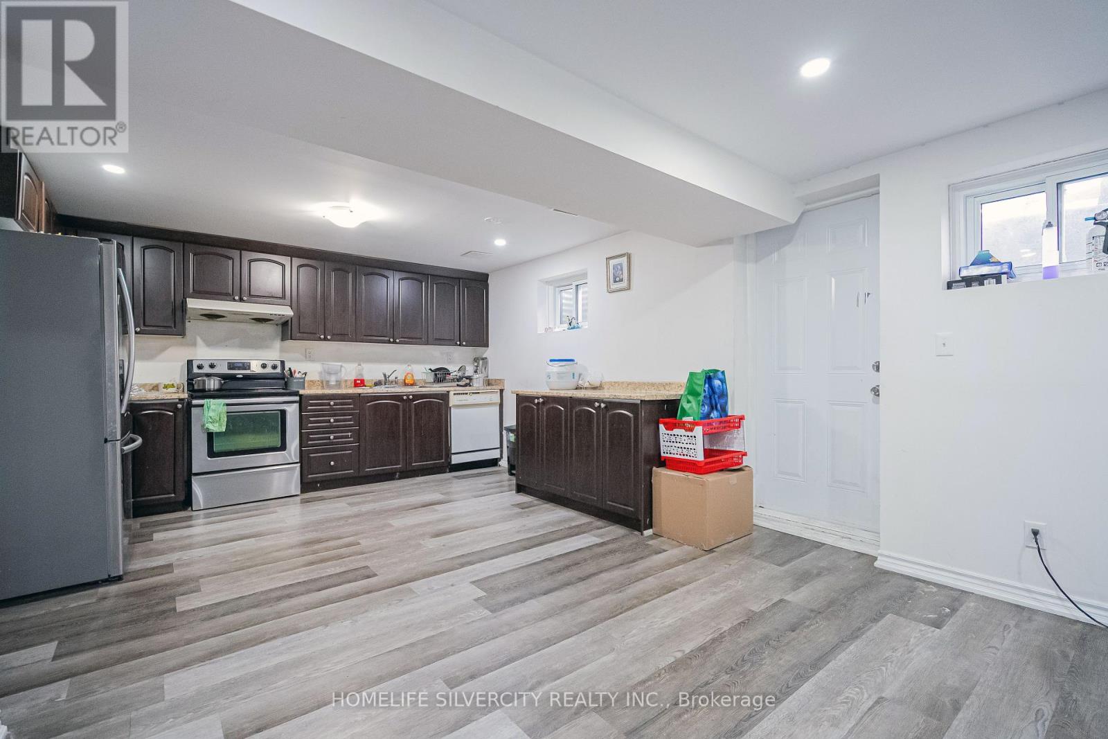 72 Brookland Drive, Brampton (Avondale), Ontario  L6T 2M5 - Photo 26 - W12380200