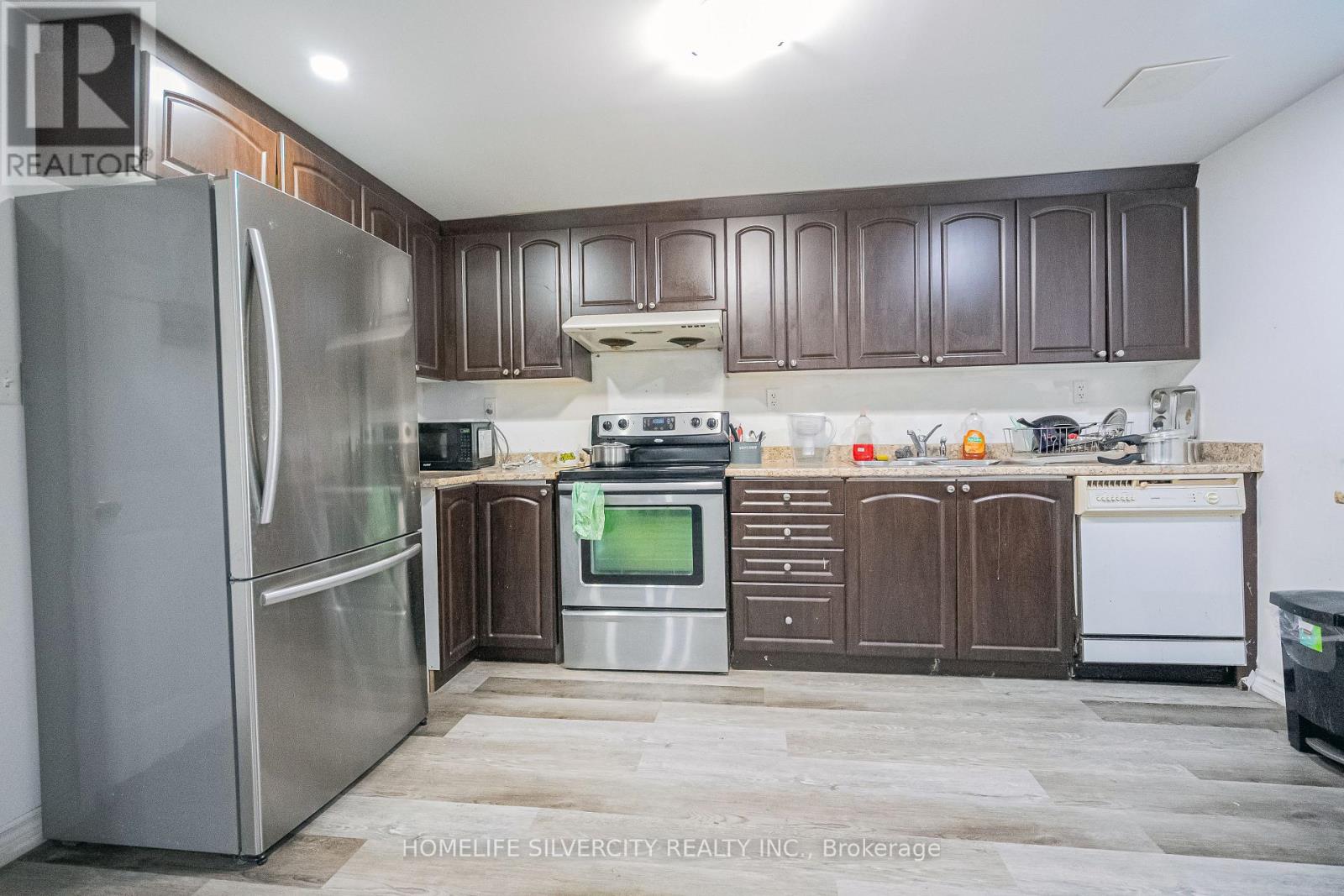 72 Brookland Drive, Brampton (Avondale), Ontario  L6T 2M5 - Photo 28 - W12380200