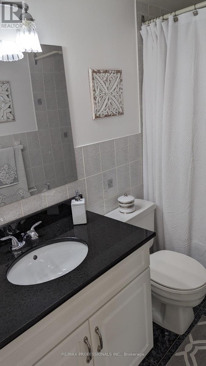 802 - 2323 Confederation Parkway, Mississauga, Ontario  L5B 1R6 - Photo 12 - W12380228