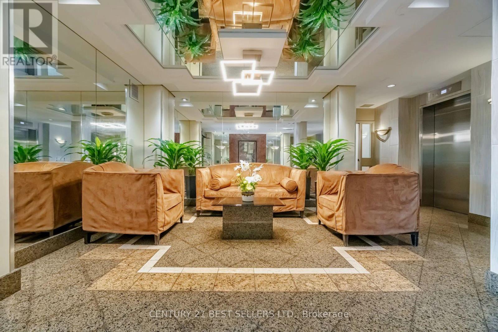 1107 - 2091 Hurontario Street, Mississauga, Ontario  L5A 4E6 - Photo 4 - W12380252