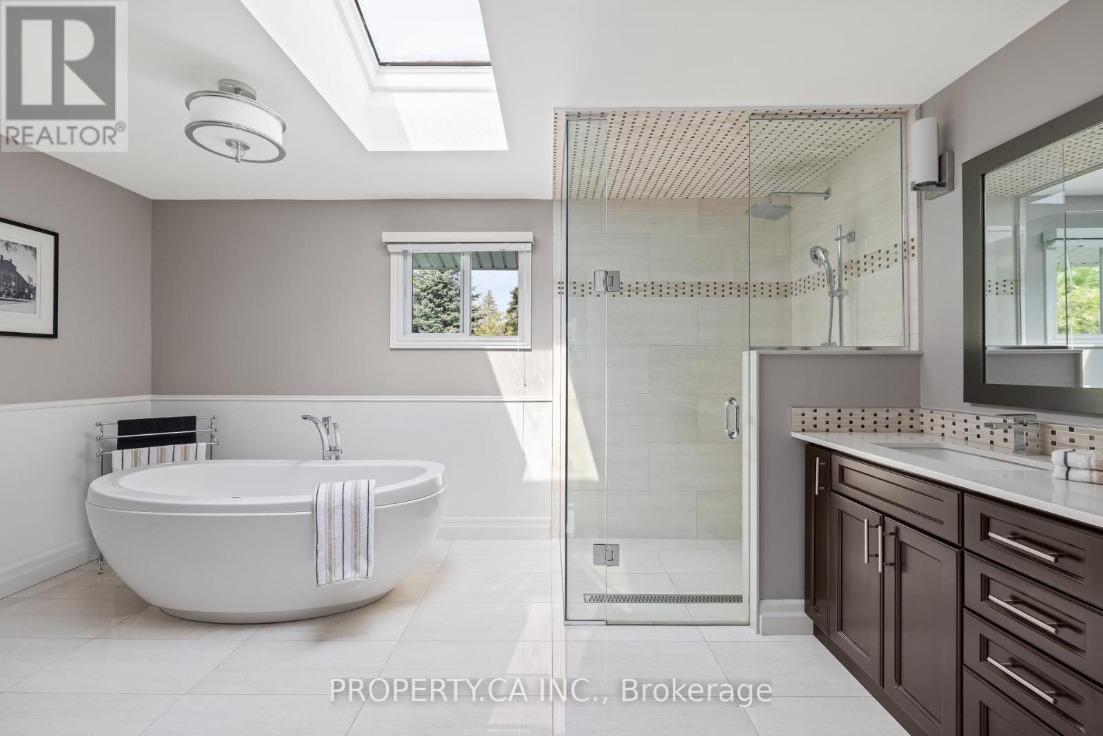 269 Beechfield Road, Oakville, Ontario  L6J 5H9 - Photo 13 - W12380262