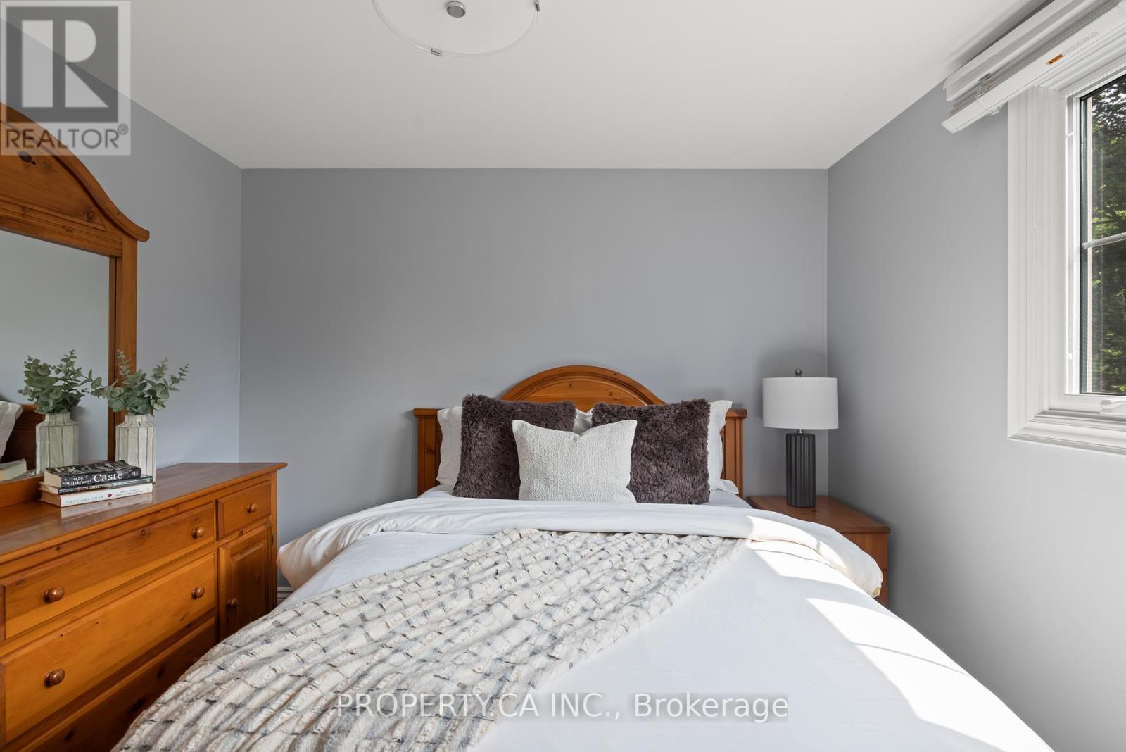 269 Beechfield Road, Oakville, Ontario  L6J 5H9 - Photo 18 - W12380262
