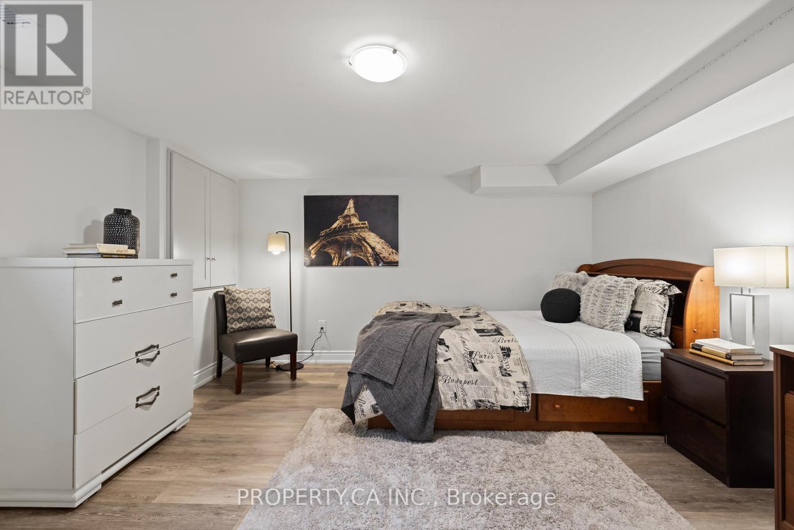 269 Beechfield Road, Oakville, Ontario  L6J 5H9 - Photo 21 - W12380262