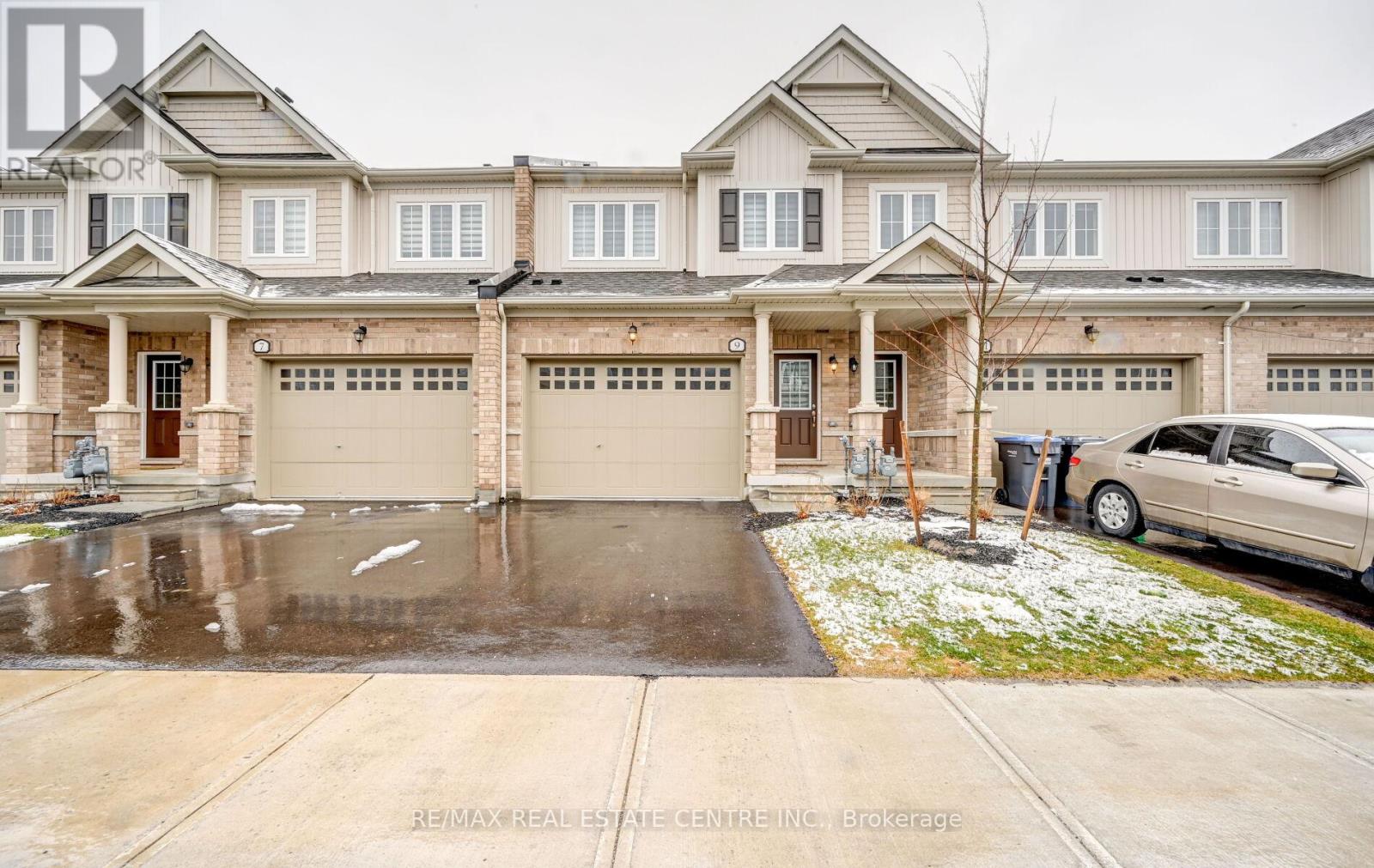 9 Brixham Lane, Brampton, Ontario  L7A 5K2 - Photo 1 - W12380282