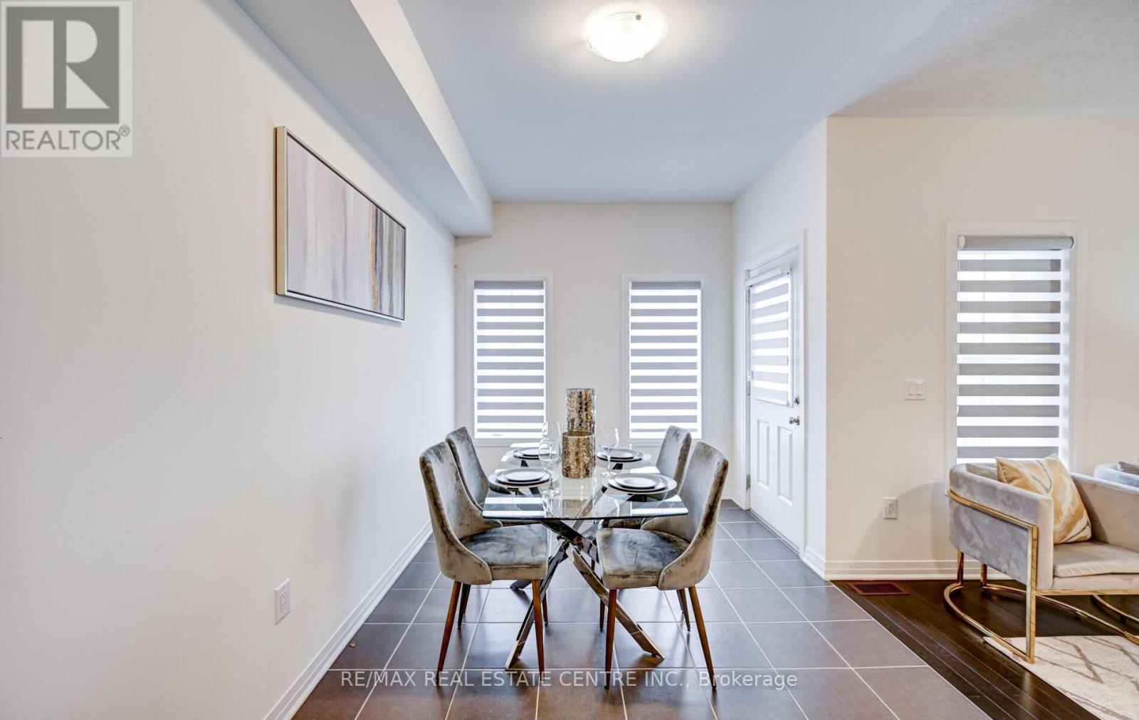 9 Brixham Lane, Brampton, Ontario  L7A 5K2 - Photo 18 - W12380282