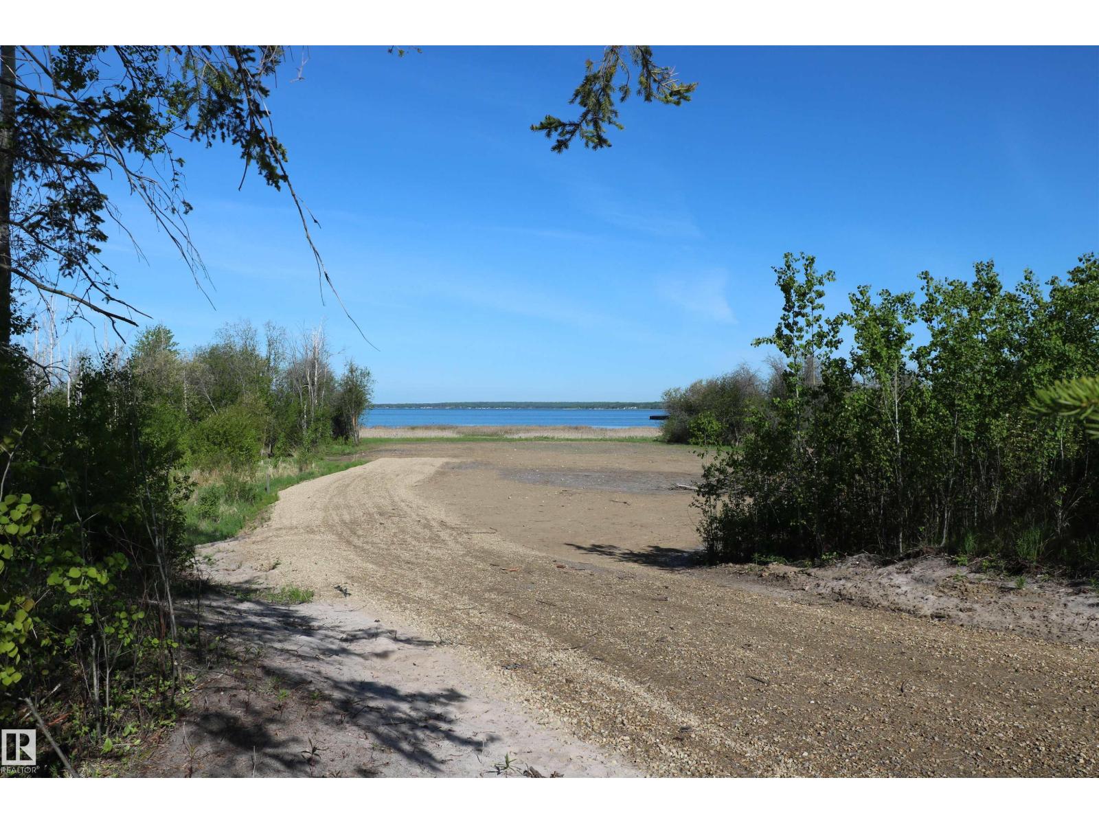 545165 Ste Anne Trail, Rural Lac Ste. Anne County, Alberta  T0E 0A1 - Photo 12 - E4455989