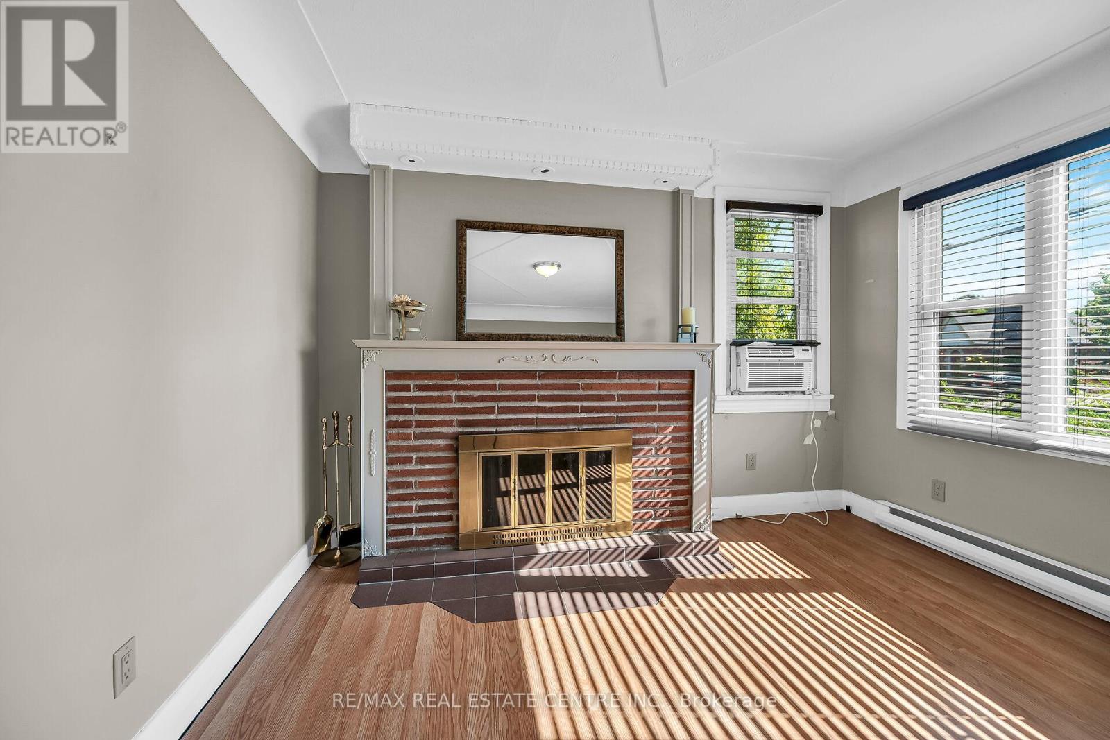 894 Garth Street, Hamilton, Ontario  L9C 4K9 - Photo 10 - X12380168