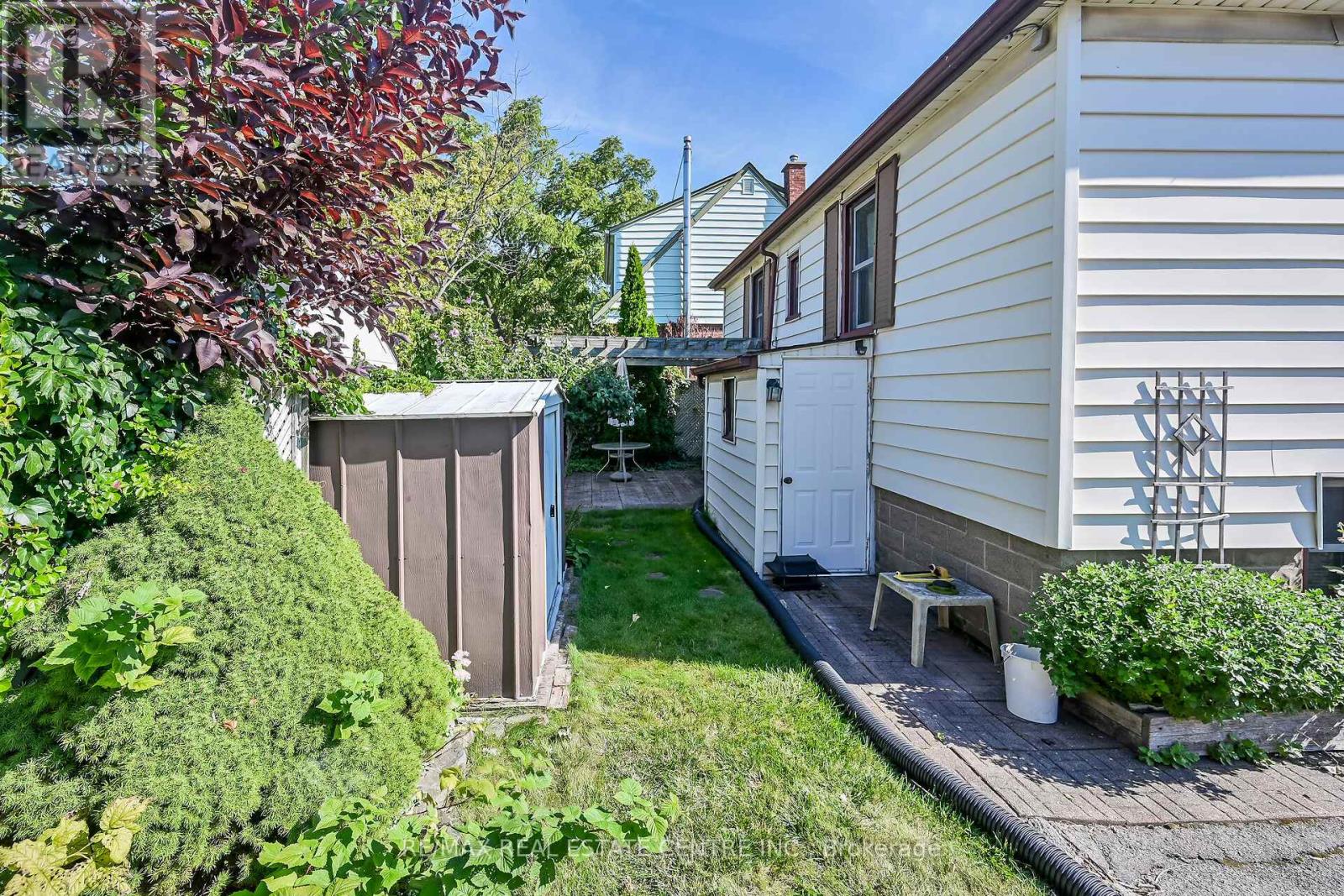 894 Garth Street, Hamilton, Ontario  L9C 4K9 - Photo 33 - X12380168