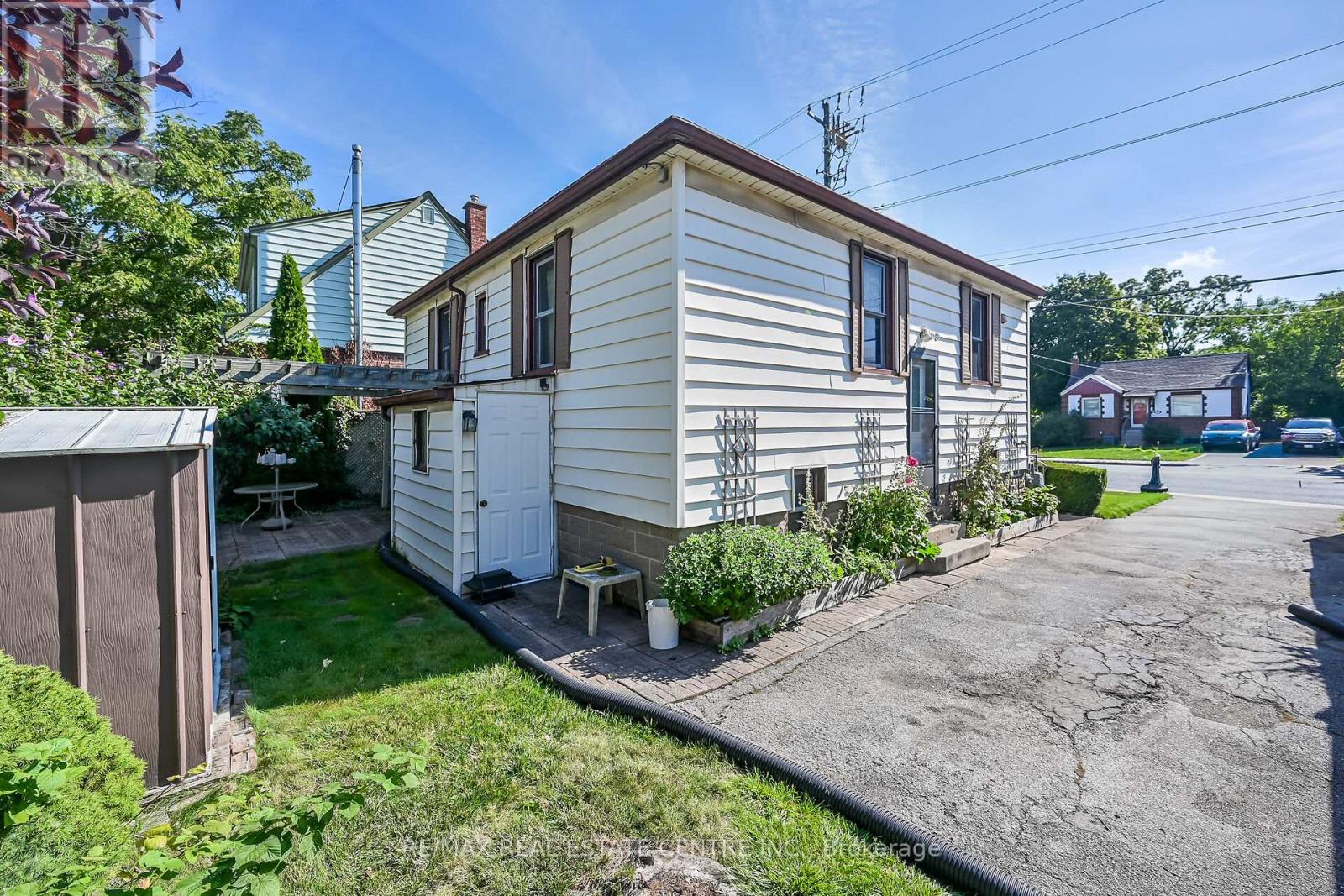 894 Garth Street, Hamilton, Ontario  L9C 4K9 - Photo 34 - X12380168