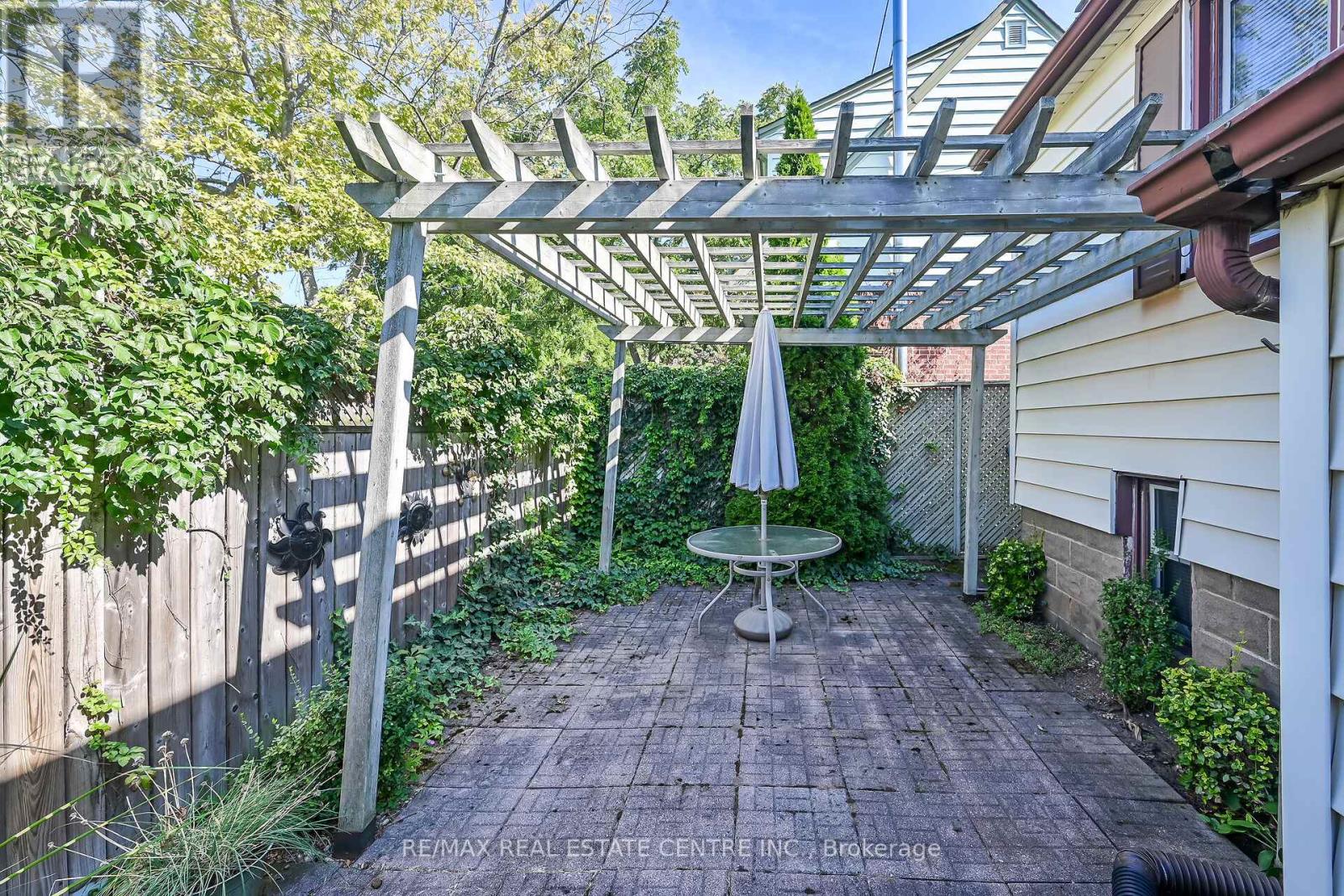 894 Garth Street, Hamilton, Ontario  L9C 4K9 - Photo 35 - X12380168