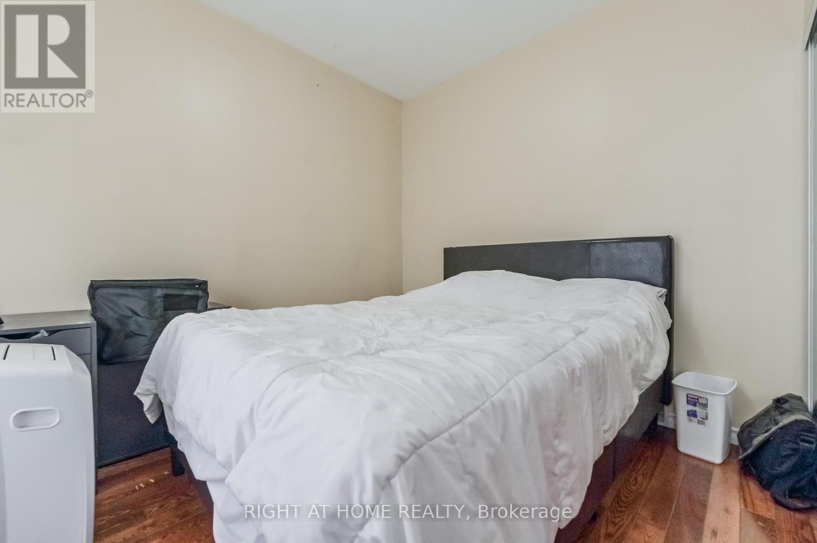 210 York Street, Minto, Ontario  N0G 2P0 - Photo 25 - X12380185