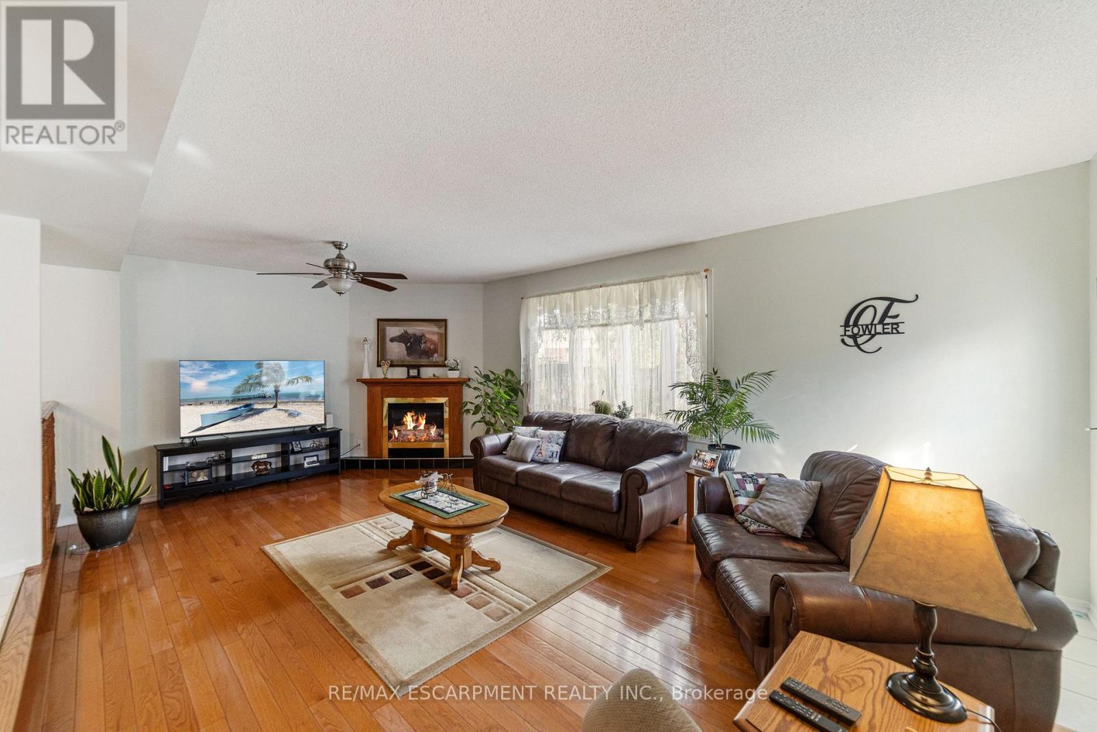 47 Leaway Avenue, Hamilton, Ontario  L8W 1S7 - Photo 12 - X12380207