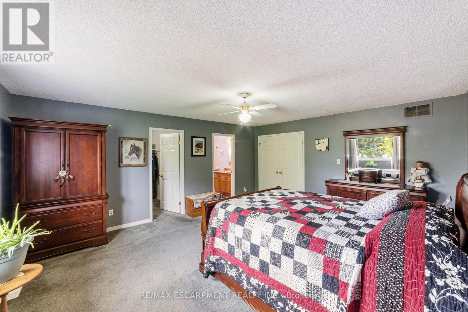 47 Leaway Avenue, Hamilton, Ontario  L8W 1S7 - Photo 17 - X12380207