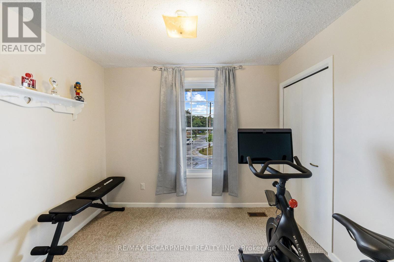 47 Leaway Avenue, Hamilton, Ontario  L8W 1S7 - Photo 19 - X12380207