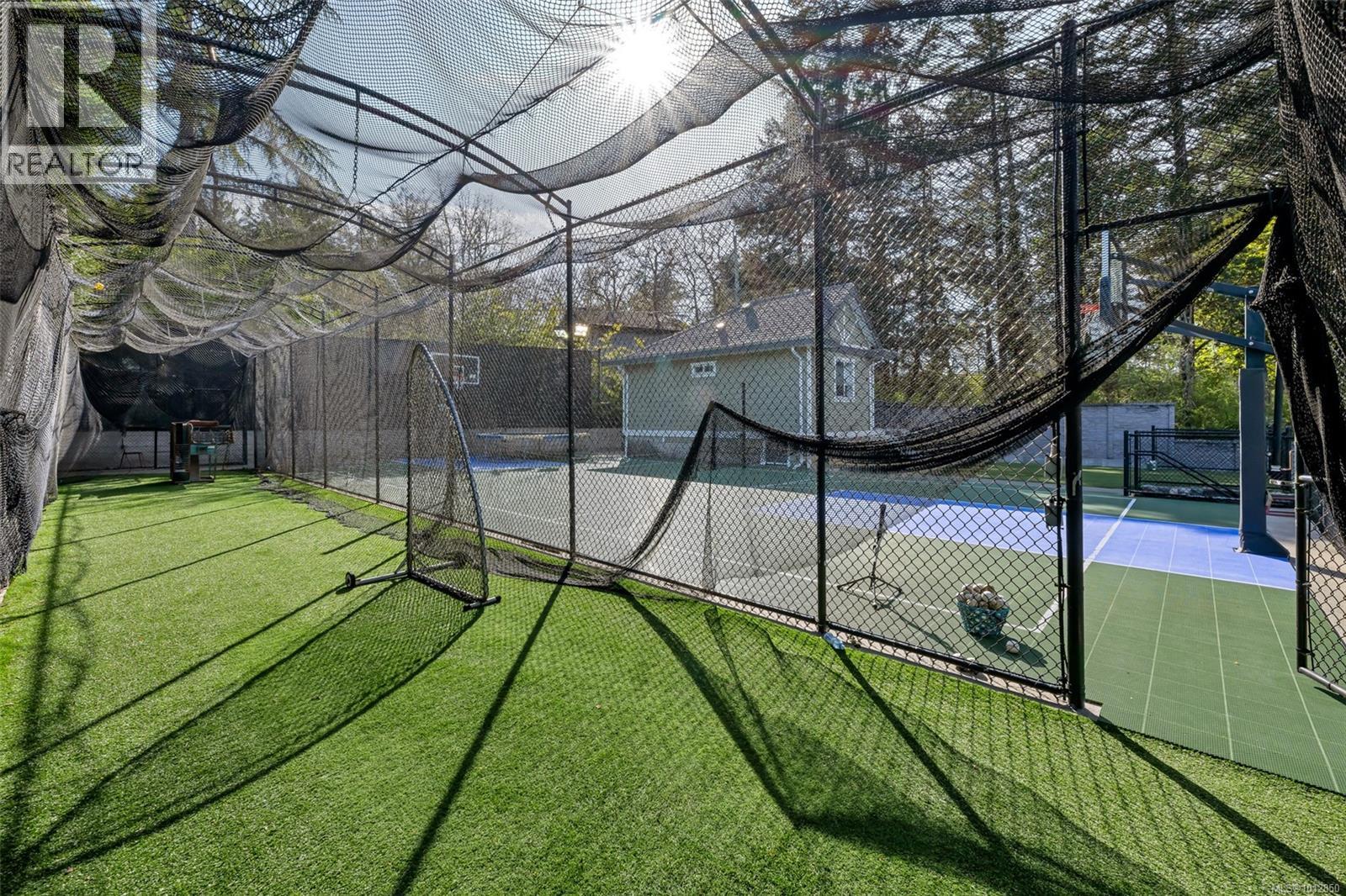 4668 Cordova Bay Rd, Saanich, British Columbia  V8X 3V7 - Photo 87 - 1012850