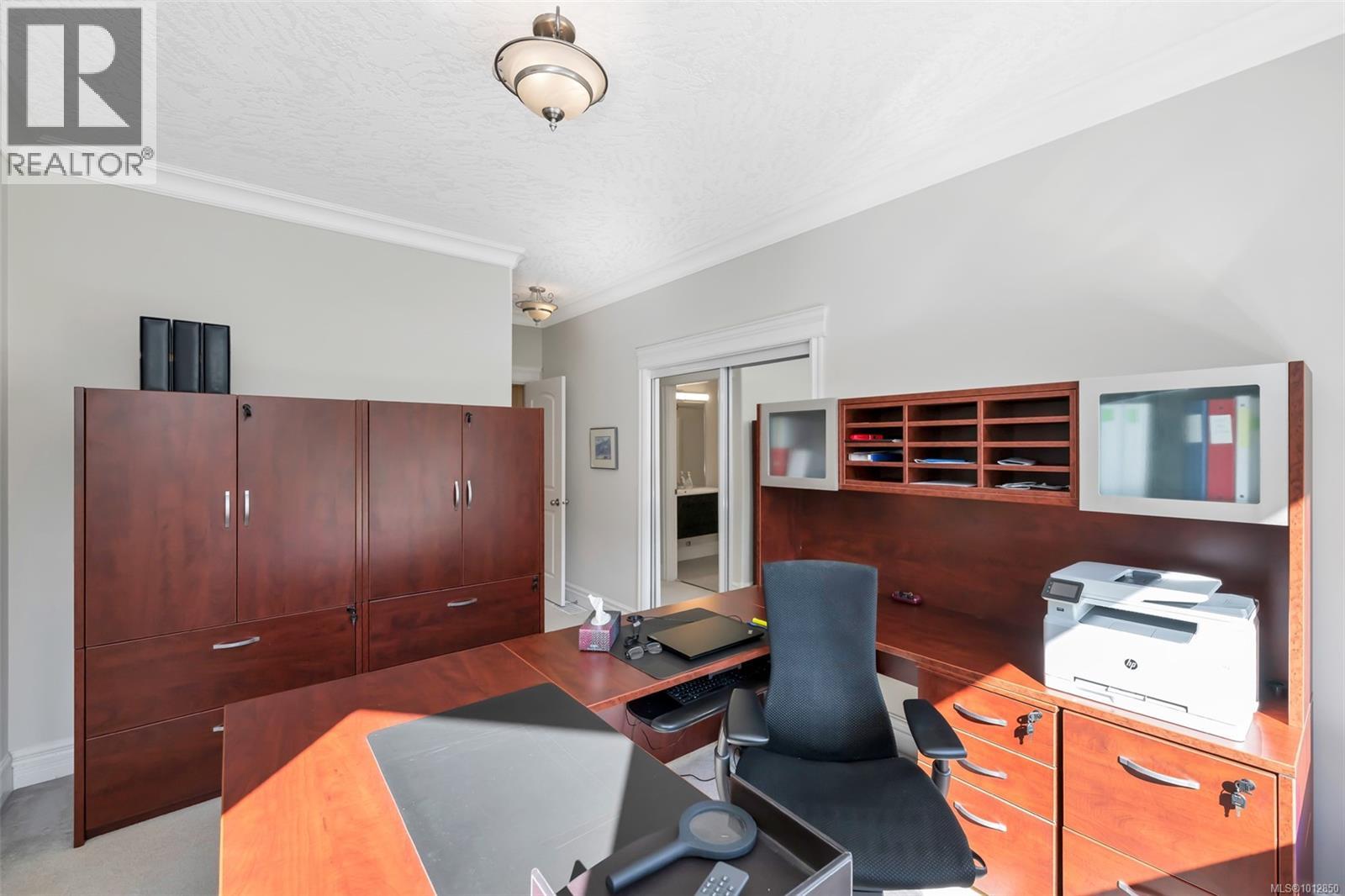 4668 Cordova Bay Rd, Saanich, British Columbia  V8X 3V7 - Photo 9 - 1012850