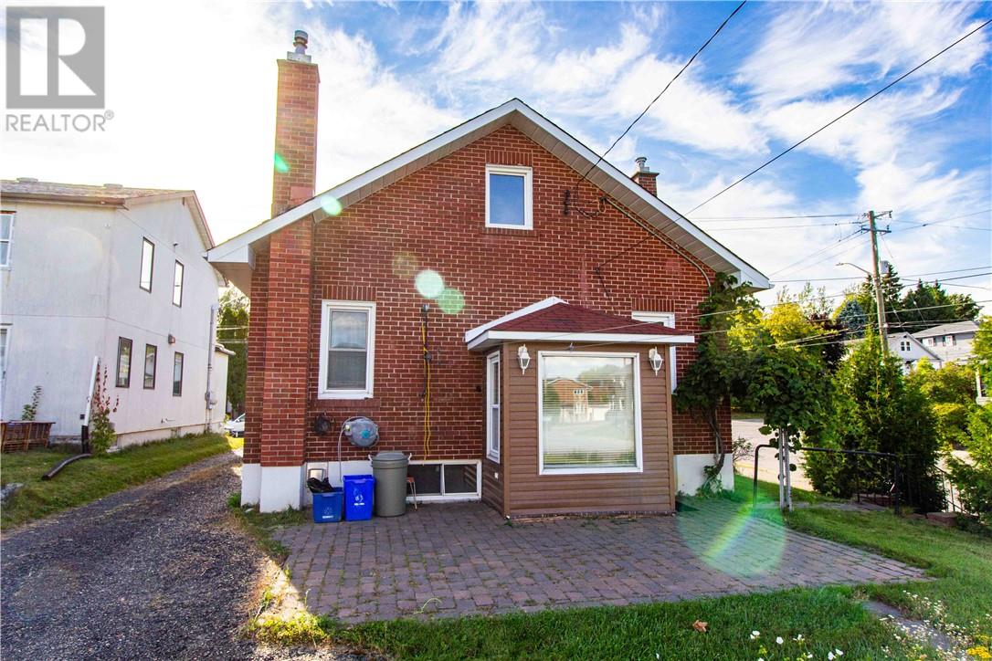 Property at 246 Albinson Street image 3