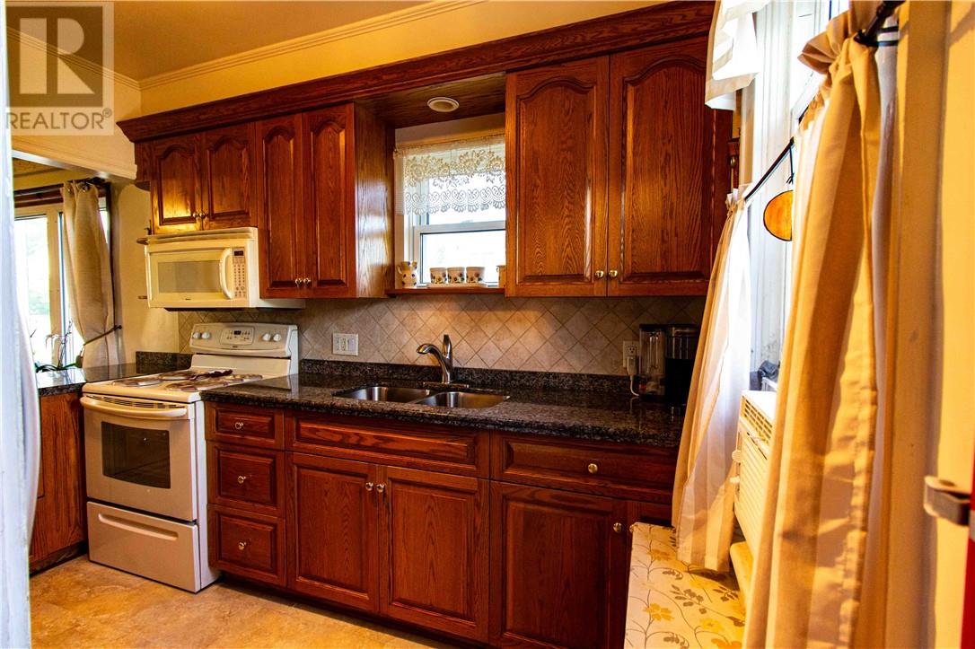 Property at 246 Albinson Street image 5