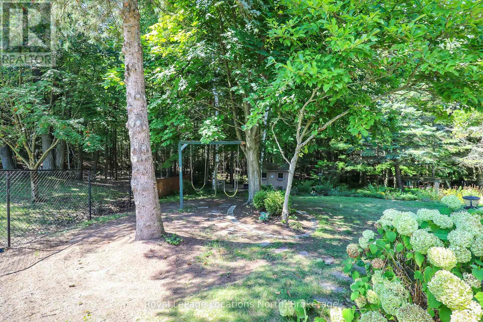 160 Fernbrook Drive, Wasaga Beach, Ontario  L9Z 1G9 - Photo 40 - S12380610