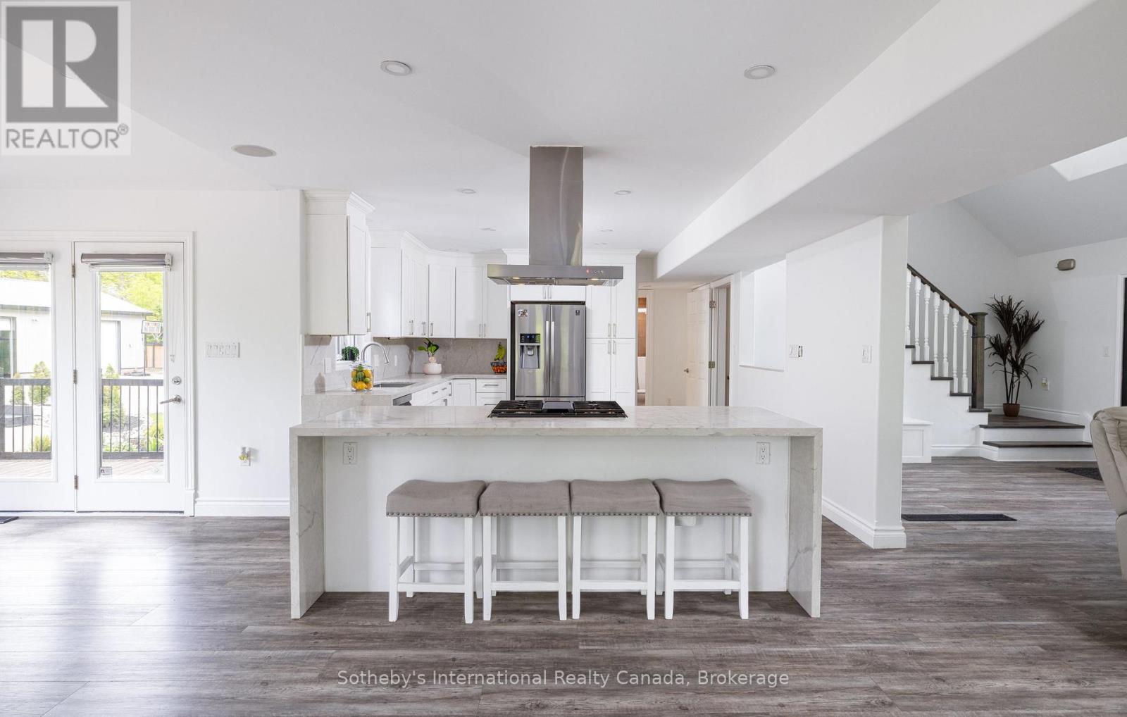129 Bass Line, Oro-Medonte, Ontario  L3V 0J9 - Photo 13 - S12380697