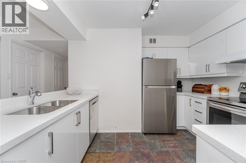 50 Eglinton Avenue W Unit# 408, Mississauga, Ontario  L5R 3P5 - Photo 9 - 40765861