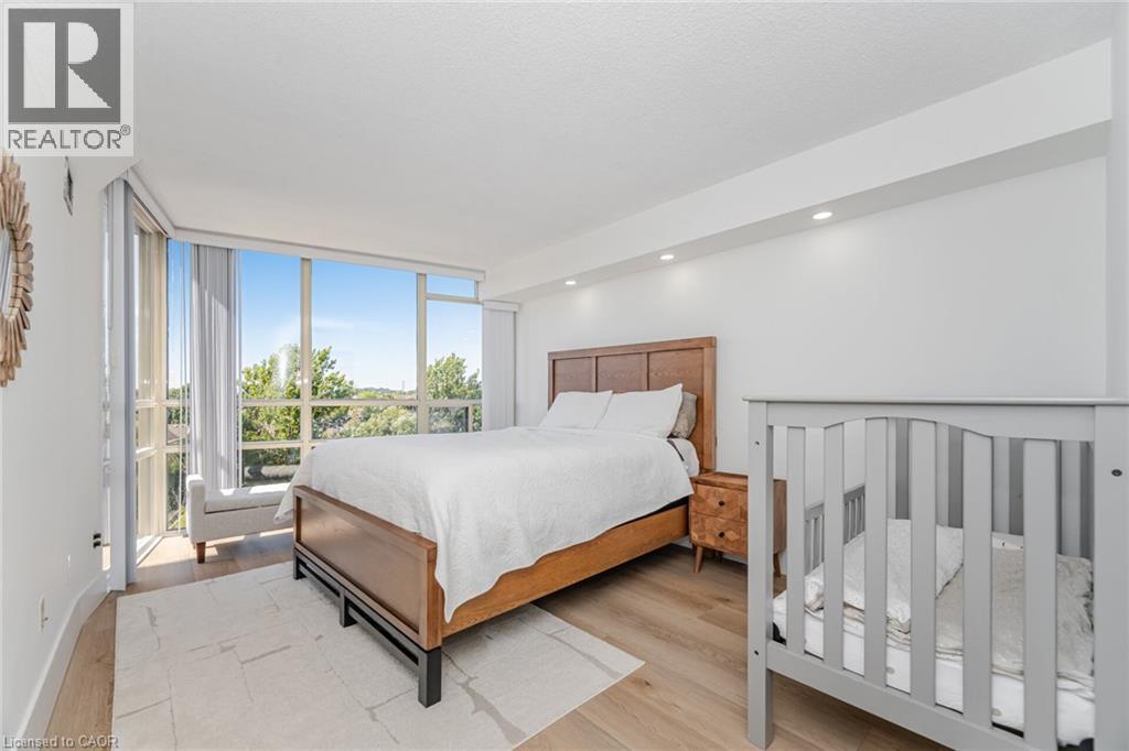 50 Eglinton Avenue W Unit# 408, Mississauga, Ontario  L5R 3P5 - Photo 12 - 40765861