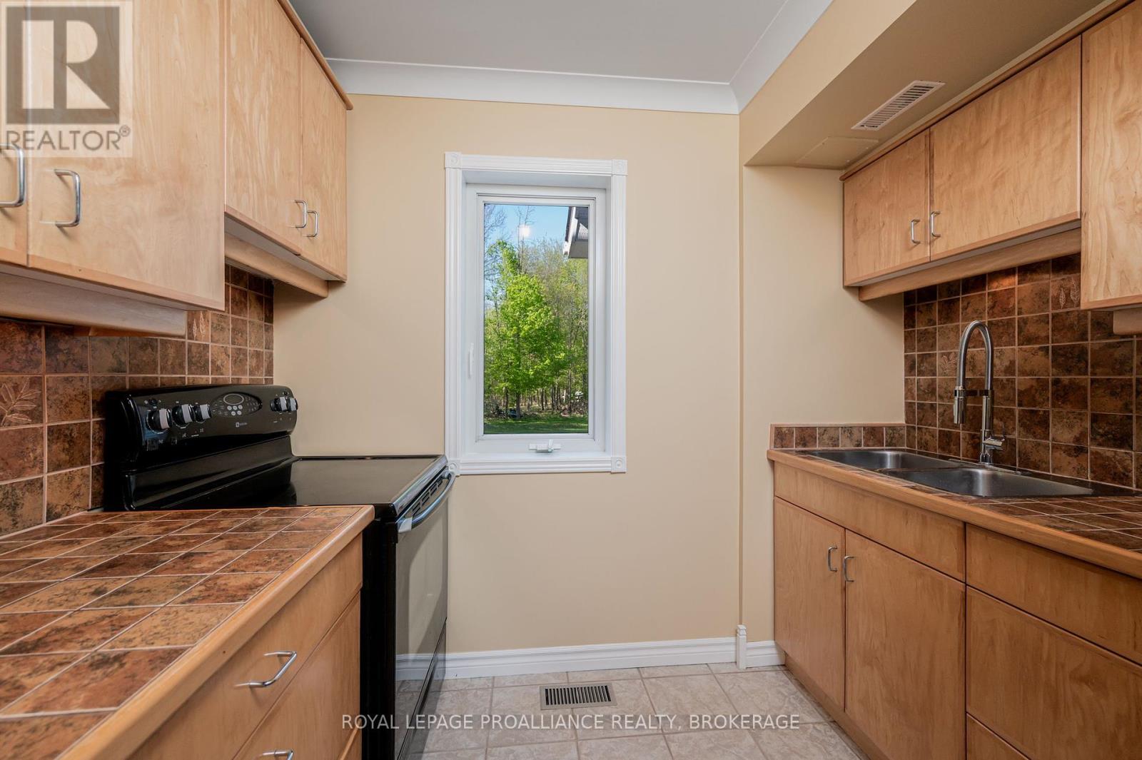 1766 Hitchcock Drive, Frontenac, Ontario  K0H 1X0 - Photo 17 - X12380637