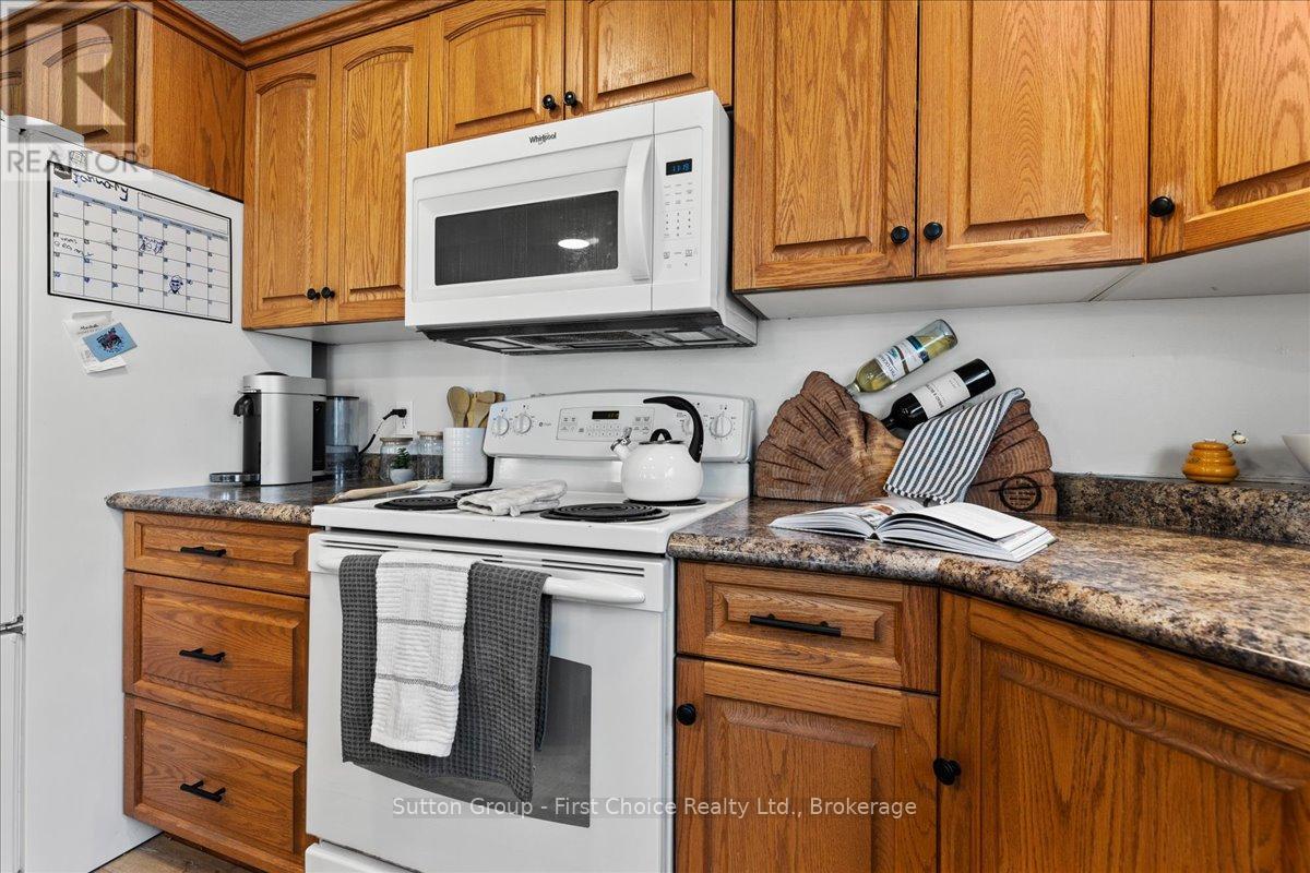 187 Southvale Road, St. Marys, Ontario  N4X 1E9 - Photo 17 - X12380584