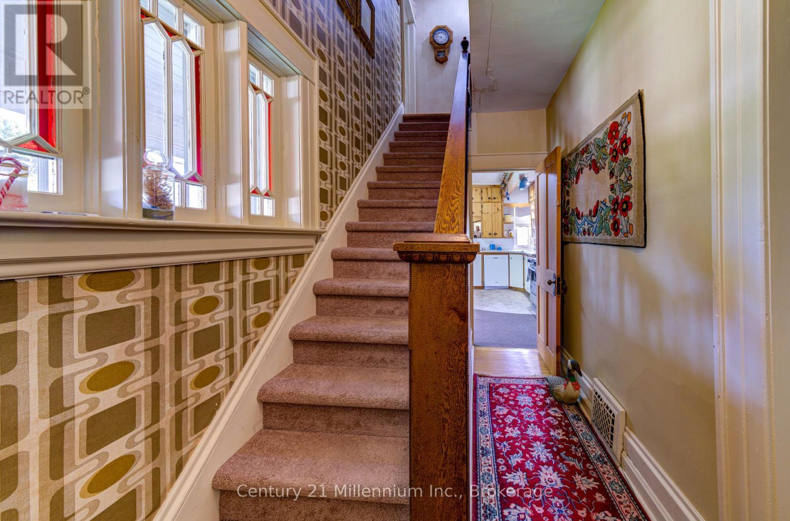 47 Pearson Street, Meaford, Ontario  N4L 1K7 - Photo 10 - X12380596
