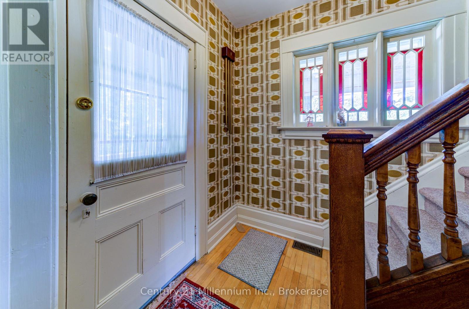 47 Pearson Street, Meaford, Ontario  N4L 1K7 - Photo 9 - X12380596