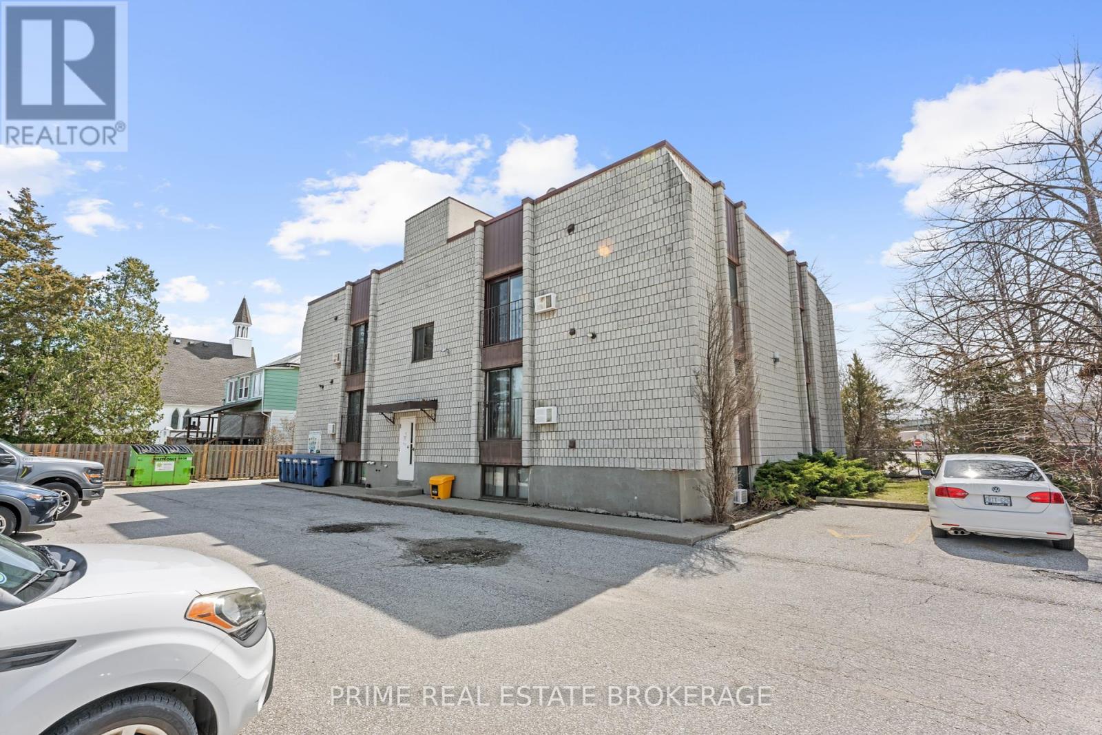 204 Michigan Avenue, Point Edward, Ontario  N7V 1E8 - Photo 6 - X12380696