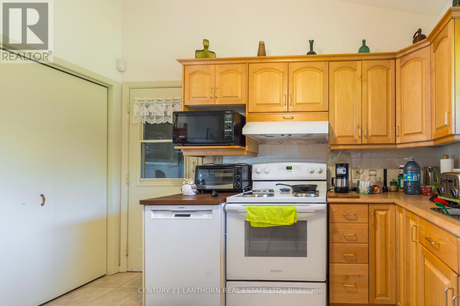 503 Wallbridge Road, Belleville (Belleville Ward), Ontario  K8N 4Z5 - Photo 12 - X12380573