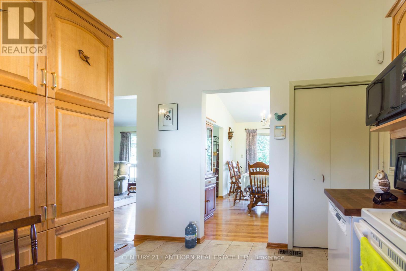 503 Wallbridge Road, Belleville (Belleville Ward), Ontario  K8N 4Z5 - Photo 13 - X12380573