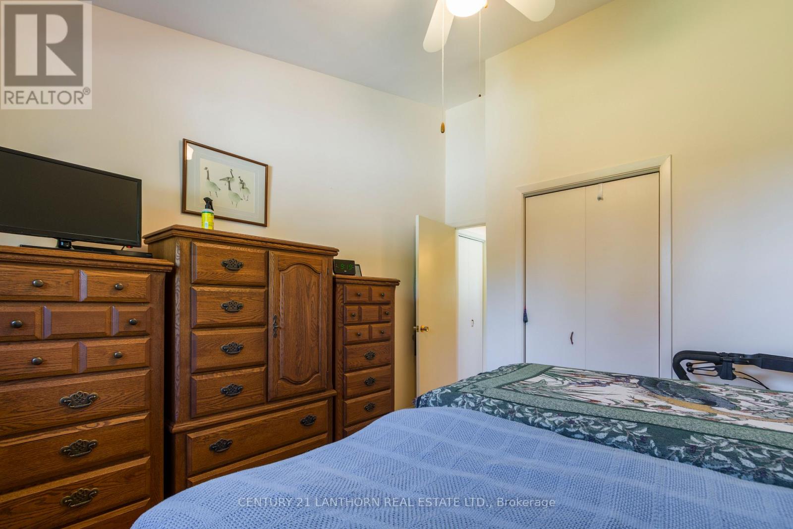 503 Wallbridge Road, Belleville (Belleville Ward), Ontario  K8N 4Z5 - Photo 15 - X12380573