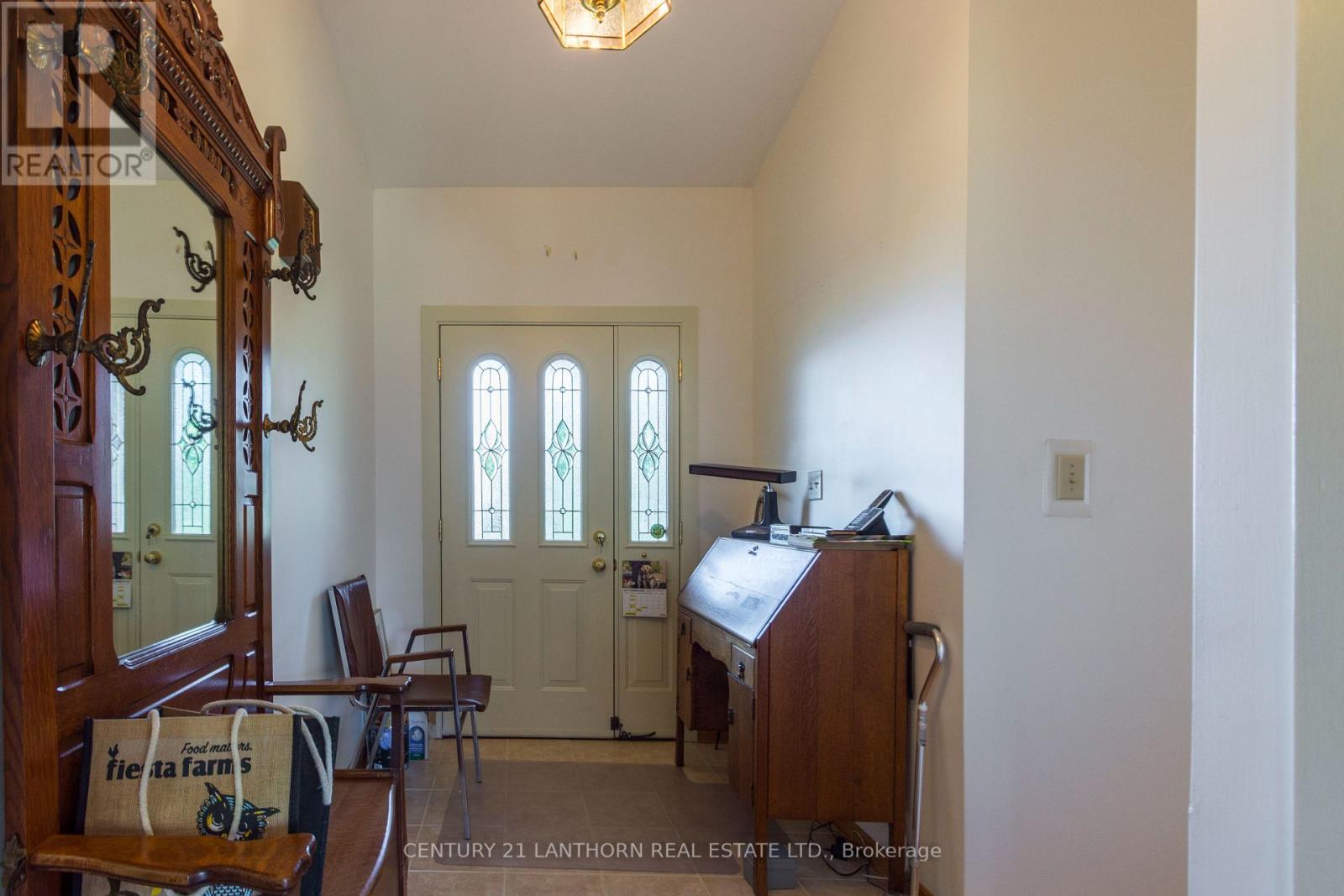 503 Wallbridge Road, Belleville (Belleville Ward), Ontario  K8N 4Z5 - Photo 3 - X12380573