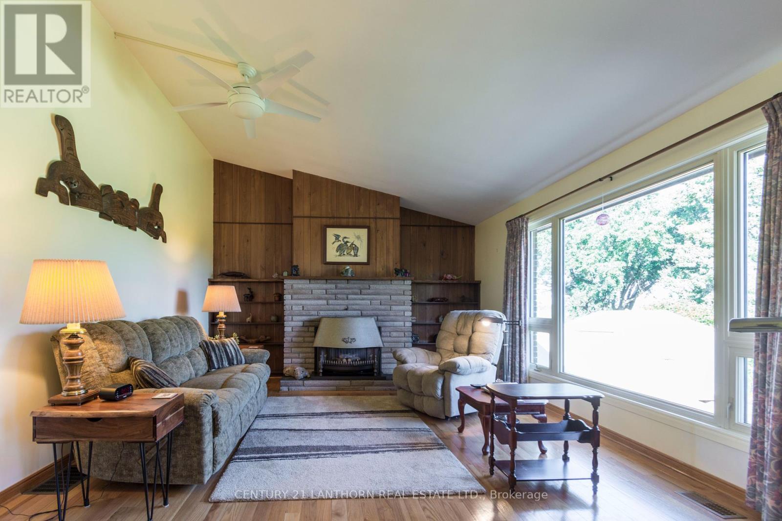 503 Wallbridge Road, Belleville (Belleville Ward), Ontario  K8N 4Z5 - Photo 4 - X12380573