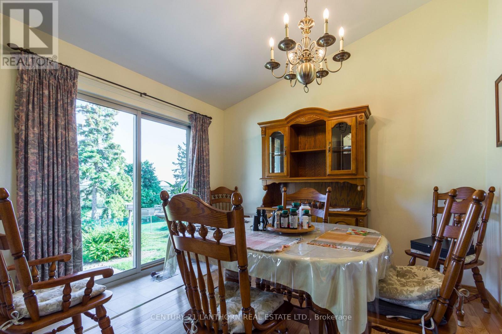 503 Wallbridge Road, Belleville (Belleville Ward), Ontario  K8N 4Z5 - Photo 8 - X12380573