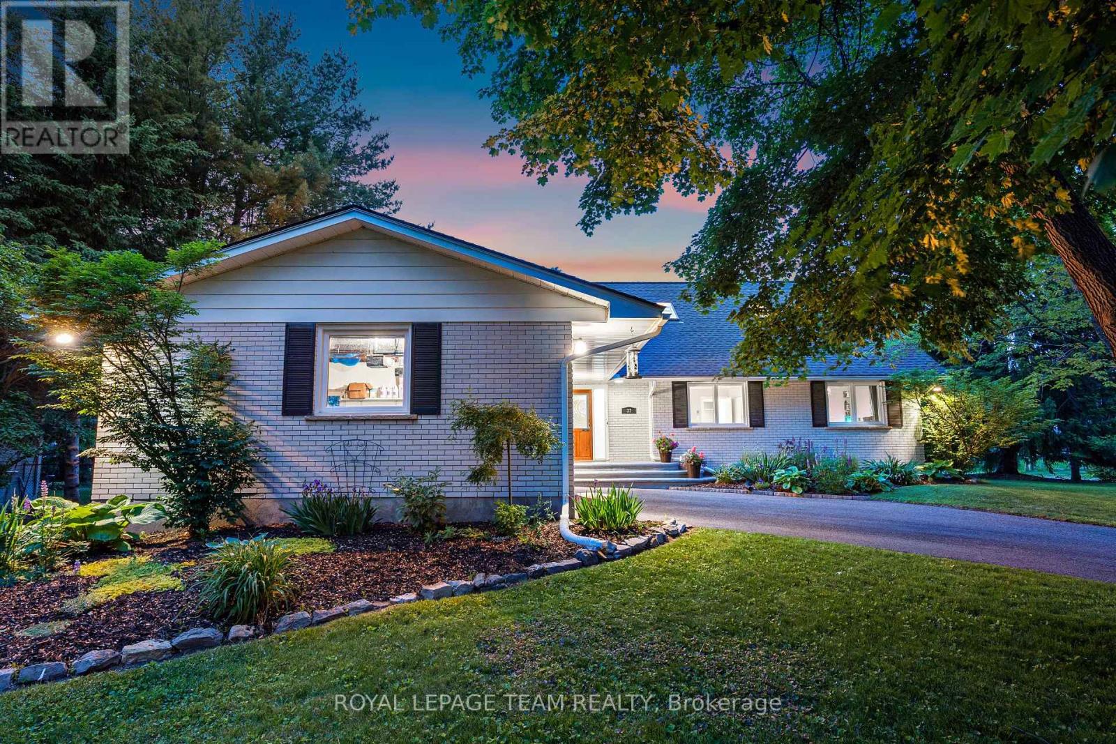 Property at 37 PROMENADE AVENUE image 2