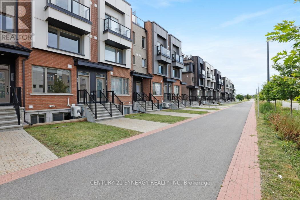 816 Mikinak Road S, Ottawa, Ontario  K1K 5A5 - Photo 2 - X12380608