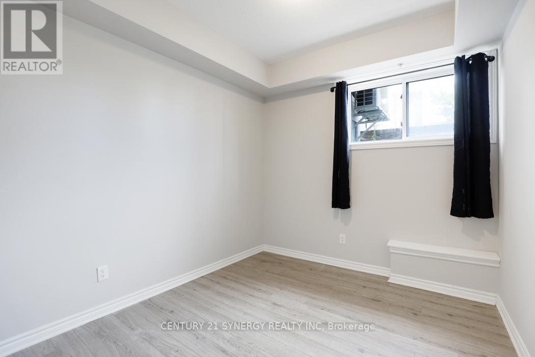816 Mikinak Road S, Ottawa, Ontario  K1K 5A5 - Photo 20 - X12380608