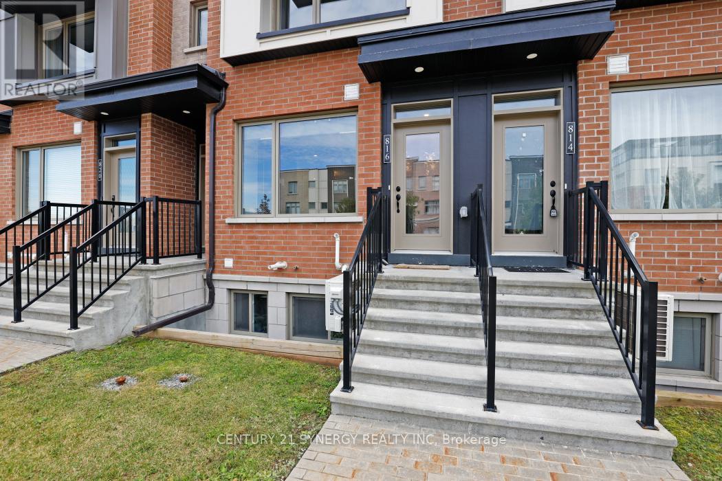 816 Mikinak Road S, Ottawa, Ontario  K1K 5A5 - Photo 4 - X12380608
