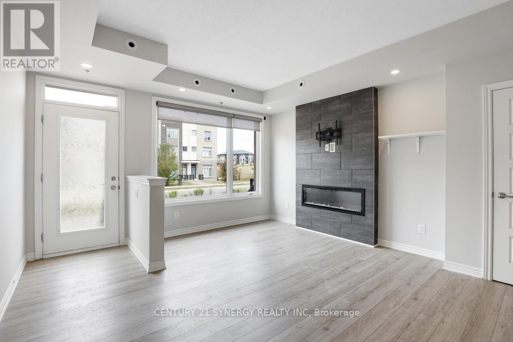 816 Mikinak Road S, Ottawa, Ontario  K1K 5A5 - Photo 6 - X12380608