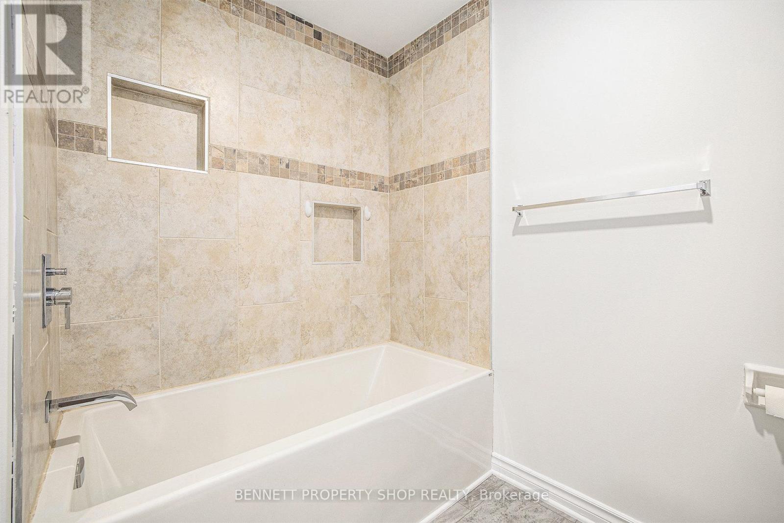 43 Clarkson Crescent, Ottawa, Ontario  K2L 3C9 - Photo 15 - X12380631