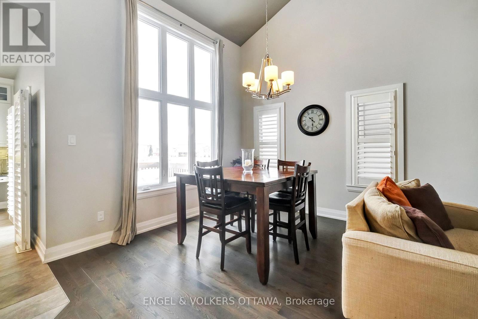 304 Colmar Street, Russell, Ontario  K0A 1W0 - Photo 12 - X12380644