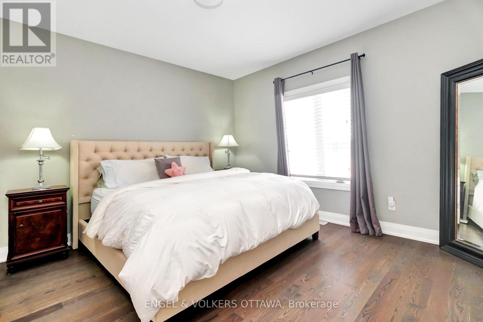 304 Colmar Street, Russell, Ontario  K0A 1W0 - Photo 22 - X12380644